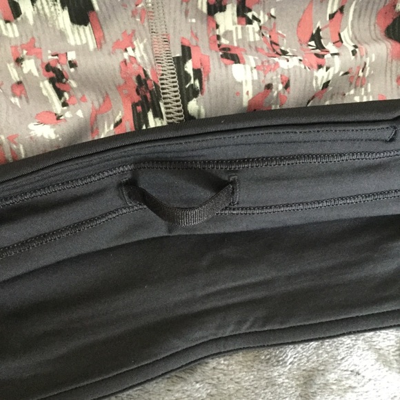 NWT Lululemon Speed Up LR Short 2.5” lined - Picture 9 of 12